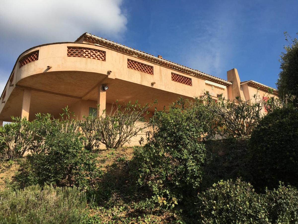 Les Oliviers Apartment Grimaud Exterior photo