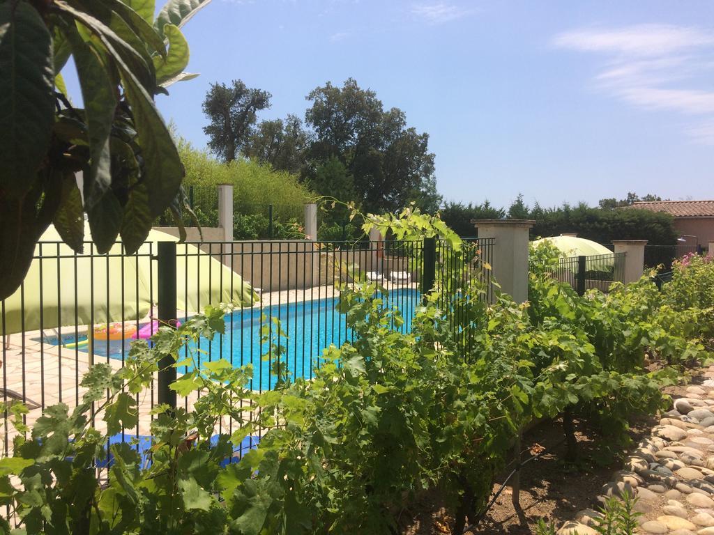 Les Oliviers Apartment Grimaud Exterior photo