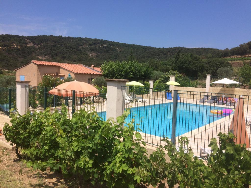 Les Oliviers Apartment Grimaud Exterior photo