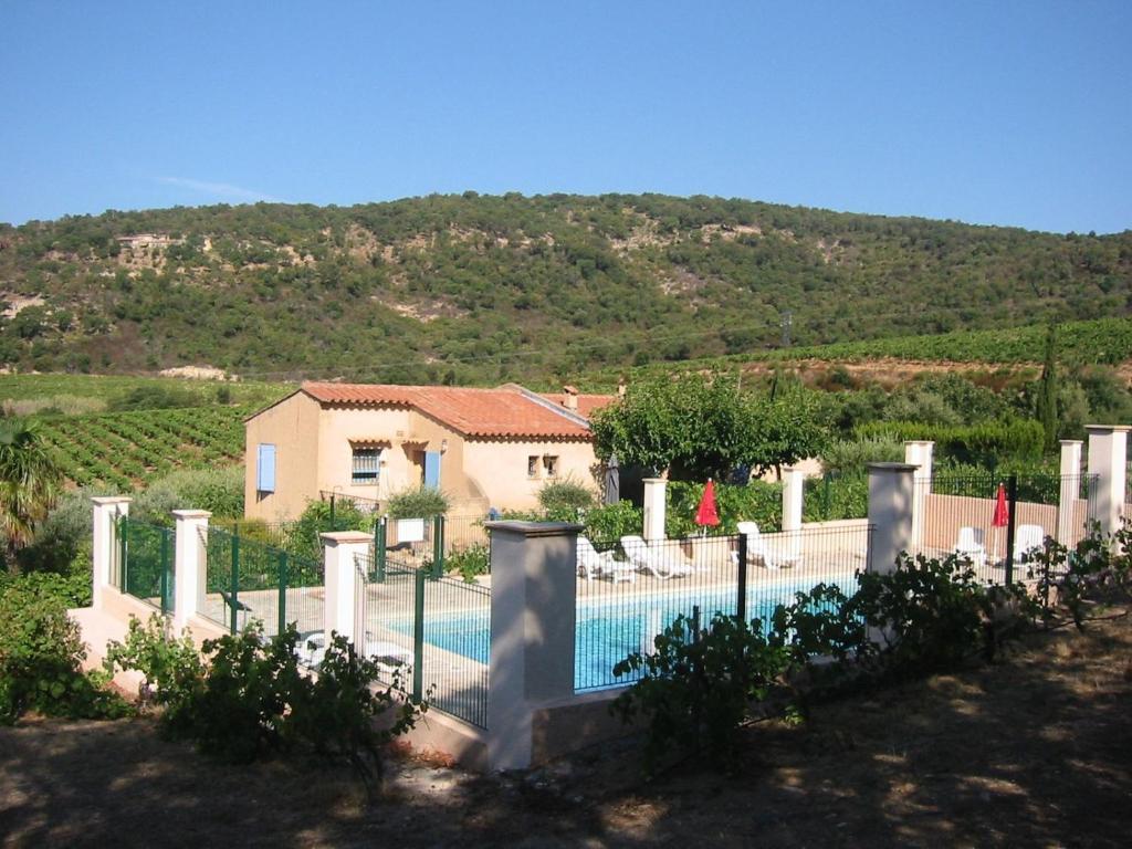 Les Oliviers Apartment Grimaud Exterior photo