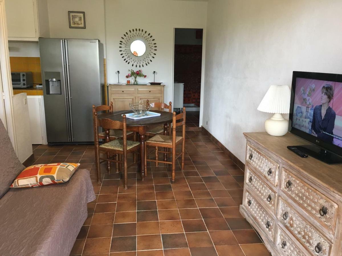 Les Oliviers Apartment Grimaud Exterior photo